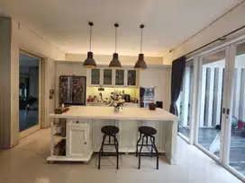 RUMAH CANTIK ROYAL RESIDENCE MURAH MEWAH PENATAAN LEGA SANGAT NYAMAN