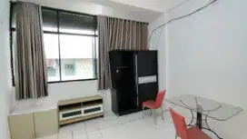 Sewa Rumah Jakarta Barat Jelambar 3 Lantai 4x13 Termurah Semi Furnish