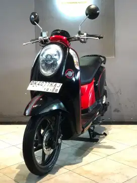 HONDA SCOOPY FI TAHUN 2013 PAJAK MATI 1X LENGKAP/BALI DHARMA MOTOR