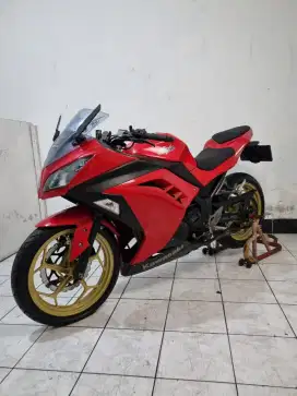 Kawasi ninja 250 fi 2014 mulus