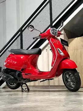 ODO 3RB‼️Vespa Lx125 iget th 2022 merah - Ayu Mustika