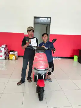 Sepeda Listrik Uwinfly M70 ( Cash & Kredit )