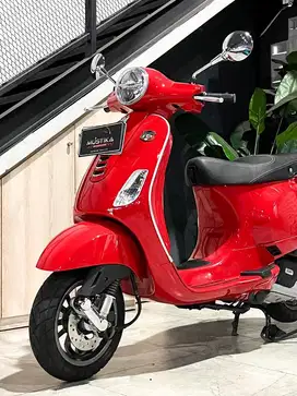 Banting Harga‼️Vespa Lx125 th 2022 merah - Ayu Mustika