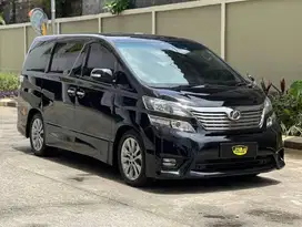 Toyota Vellfire Z 2.4 CBU AT