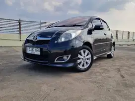 Toyota Yaris Bapao type 1.5 S Limited Matic (Terlengkap) th 2011,irit!