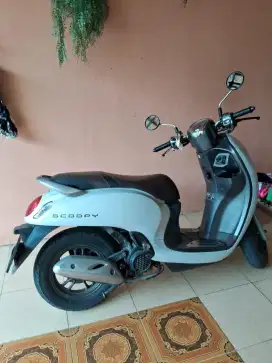 Honda Scoopy Prestige Keyless