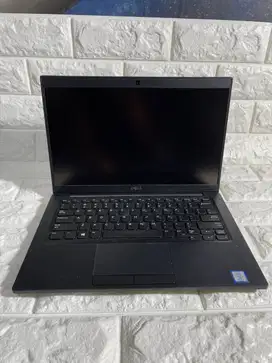 Laptop Dell Latitude 7390 Core i5 Gen 8 RAM 8GB/256GB D-WKJ