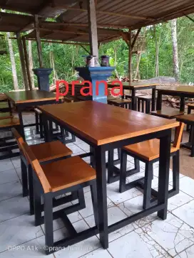 Meja kursi cafe resto ngopi dan makan