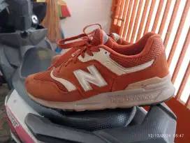 Nb 997r red maroon size 43