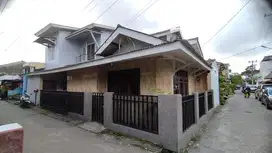 Di jual rumah 2 lantai