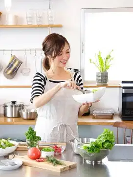 Dibutuhkan SEGERA juru masak perempuan BERPENGALAMAN