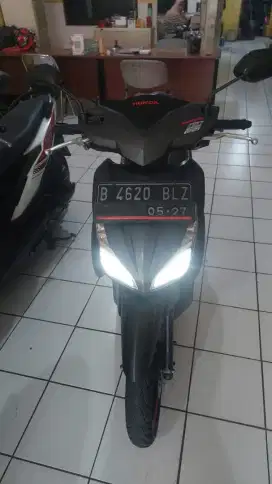 VARIO 110 LED ISS  2017 OKe  cas/ kredit DP 500