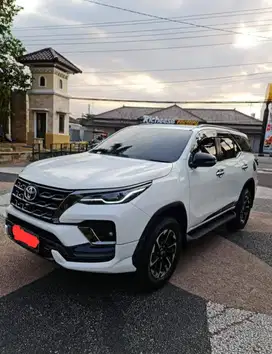 Ready SEWA MOBIL FORTUNER AREA JABODETABEK