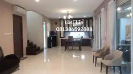 Rumah serenia hills jakarta selatan luas 10x18 m, furnished rapi bagus