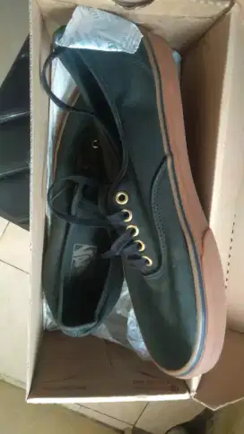 Jual Vans size 42