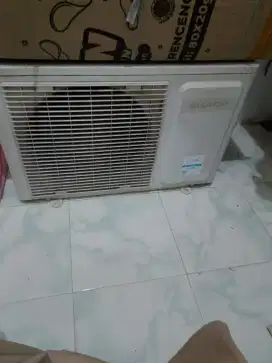 Jual AC lagi butuh uang