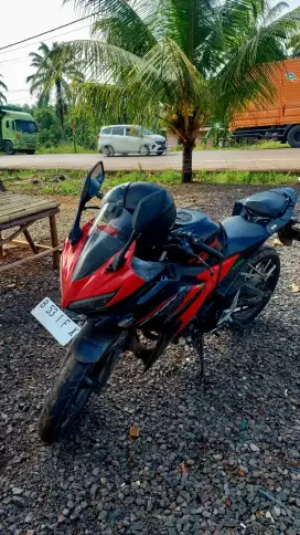 HONDA CBR 150 R Thn 2018