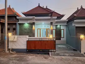 RUMAH BARU  SIAP HUNI 3 KAMAR TIDUR ABIANBASE GIANYAR BALI