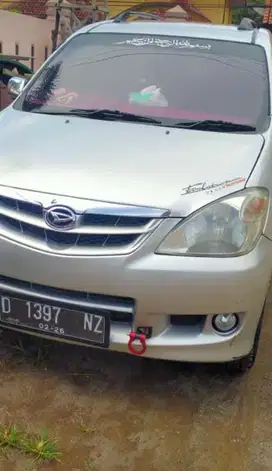 Daihatsu Xenia 2011 Bensin