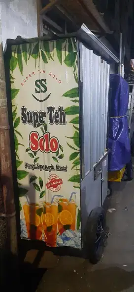 Dijual grobak dan perlengkapan teh solo