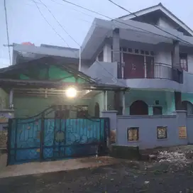 TERMURAH rumah 2 lantai di metland cileungsi Luas