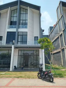 Disewakan Ruko 3 Lantai Lokasi Di Jakarta Garden City