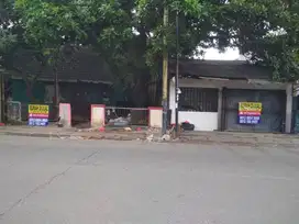 Bagunan/Rumah Tua dan Tanah Dijual