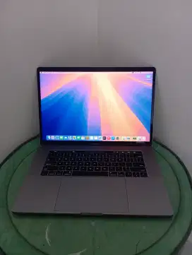 MACBOOK PRO 15 INCH 2016 I7 16/1TB