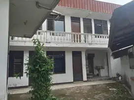 DIJUAL CEPAT RUMAH LUAS DI PUSAT KOTA BANDUNG BANGUNAN BERBENTUK KOST