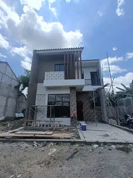 RUMAH LANTAI 2 BERKONSEP VILA HANYA 2 JTAN