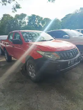 Mitsubishi Triton 2.5 DC HDX 2017 MT Diesel