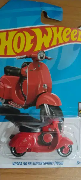 HOT WHEELS VESPA 90ss