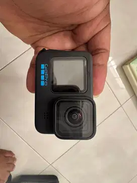 Go Pro Hero 11 fullset banyak acsesories