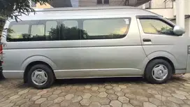 Toyota Hiace Commuter 2019