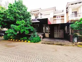 Dijual Rumah Mewah Kolam Renang Pribadi di Kawasan Elite Galaxy Bekasi