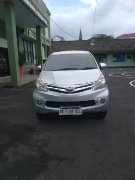 Daihatsu Xenia 2012