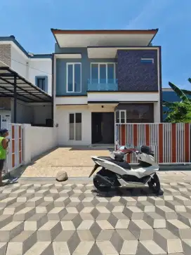 Rumah Cantik Rungkut Asri Surabaya