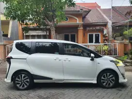 Sienta  Q  1.5 AT 2017 istimewa