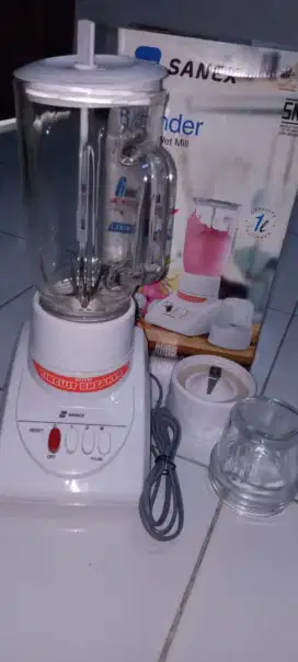 Blender Sanex putih