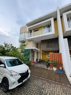 DIJUAL CEPAT MURAH RUMAH MEWAH ADA KOLAM RENANG DI TB SIMATUPANG