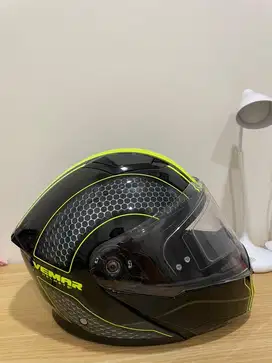 Helm vemar sharki madular