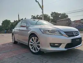 Honda Accord 2011 Bensin