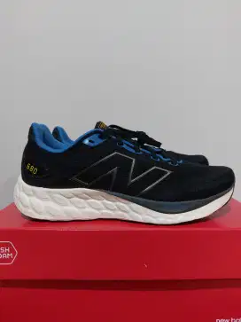 BRAND NEW New Balance 41,5 Fresh Foam