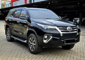 TOYOTA FORTUNER VRZ 2016 HITAM TANGAN PERTAMA FULL RECORD TOYOTA