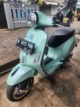 Vespa Primavera S150 ABS tahun 2022