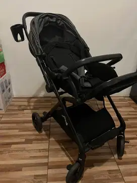 PRELOVED STROLLER BABY DOES NEXUZ R 2.0