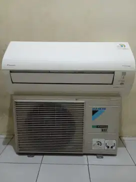 Ac Daikin 1pk inverter R32