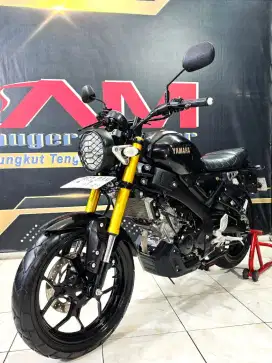 Yamaha XSR 155cc 2023 km 15rb mantap. Anugerah Motor rungkut tengah 81