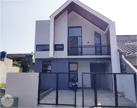 Rumah Baru 2 Lantai di Cibaduyut Bandung