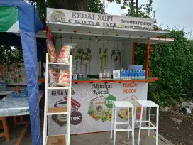 Jaga kedai kopi